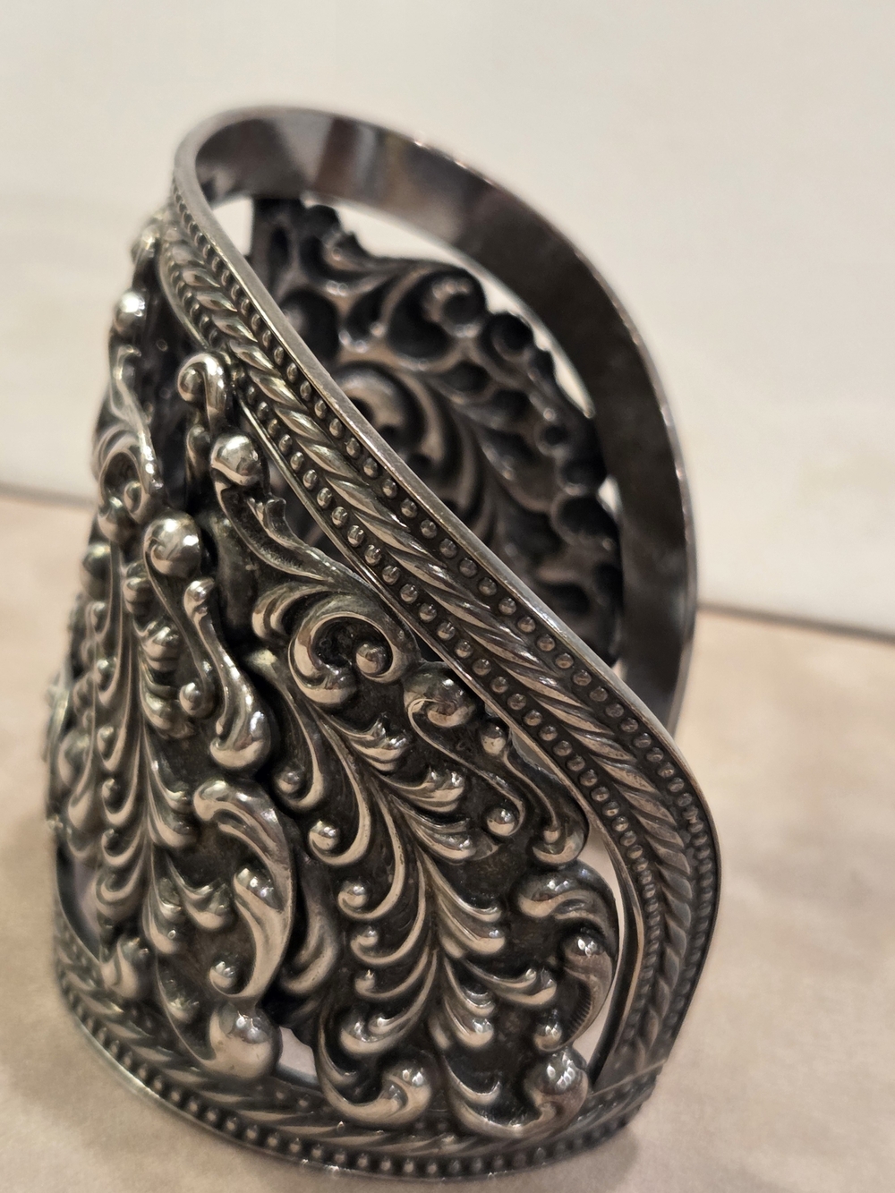 Fabulous 1950's Napier Ornate Filigree Silver-plated Cuff Bracelet - Picture 3 of 11
